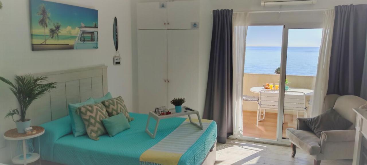 El Estudio De La Playa Benalbeach Holidays Deluxe Benalmádena Kültér fotó