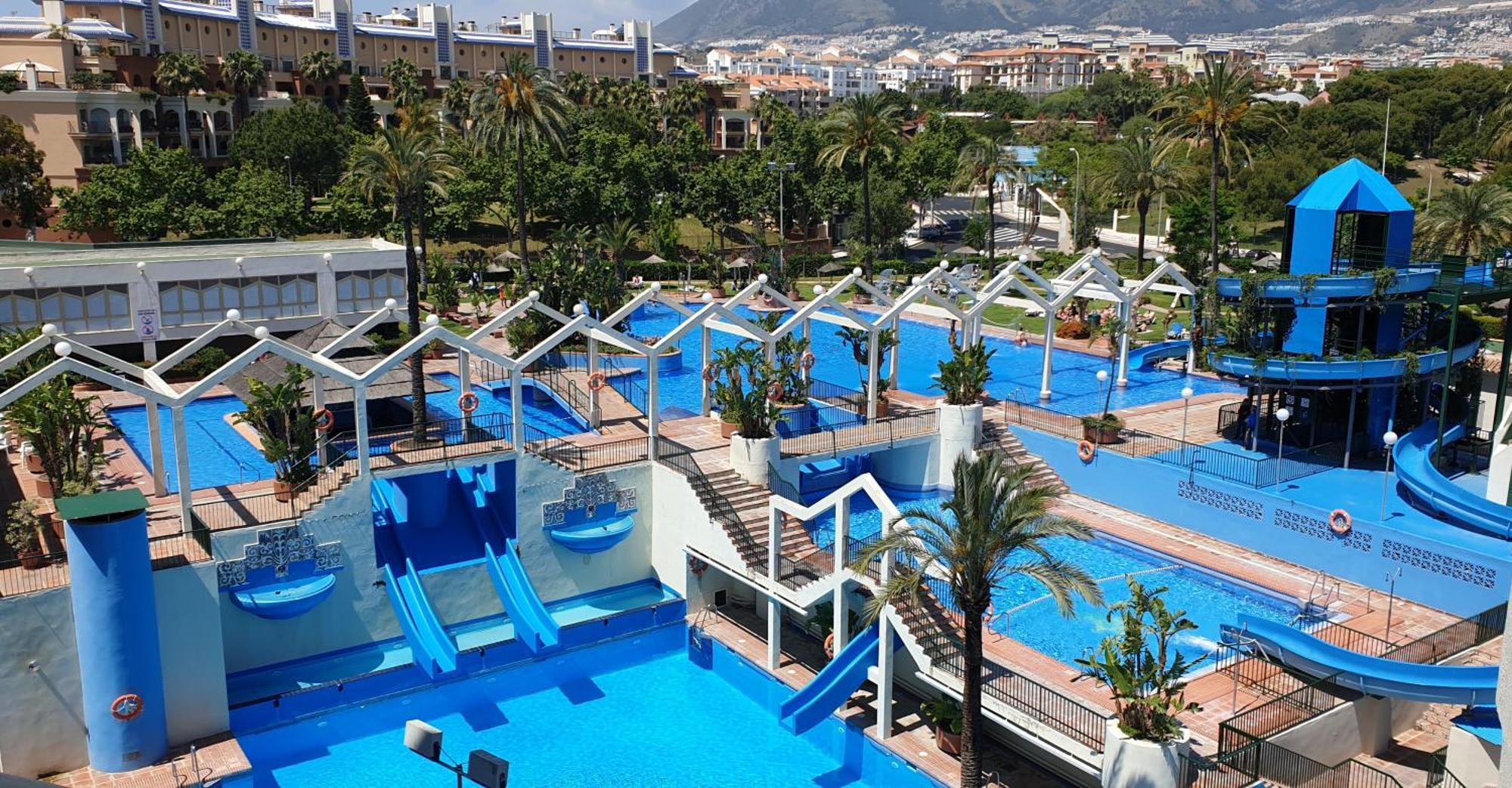 El Estudio De La Playa Benalbeach Holidays Deluxe Benalmádena Kültér fotó