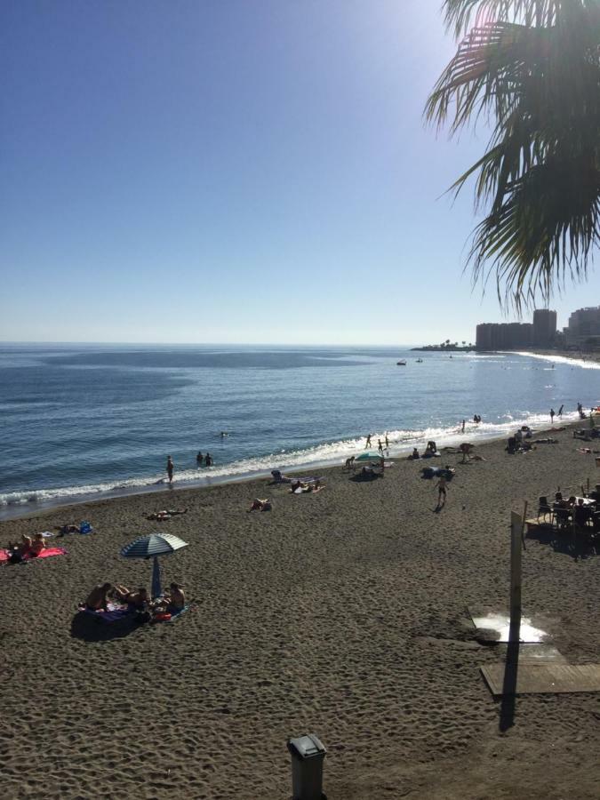 El Estudio De La Playa Benalbeach Holidays Deluxe Benalmádena Kültér fotó