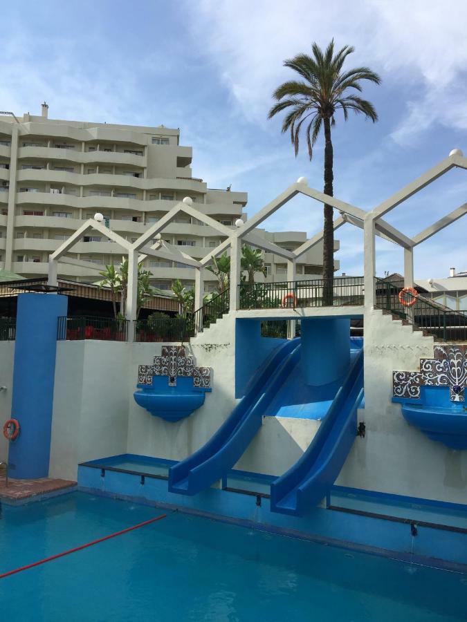 El Estudio De La Playa Benalbeach Holidays Deluxe Benalmádena Kültér fotó