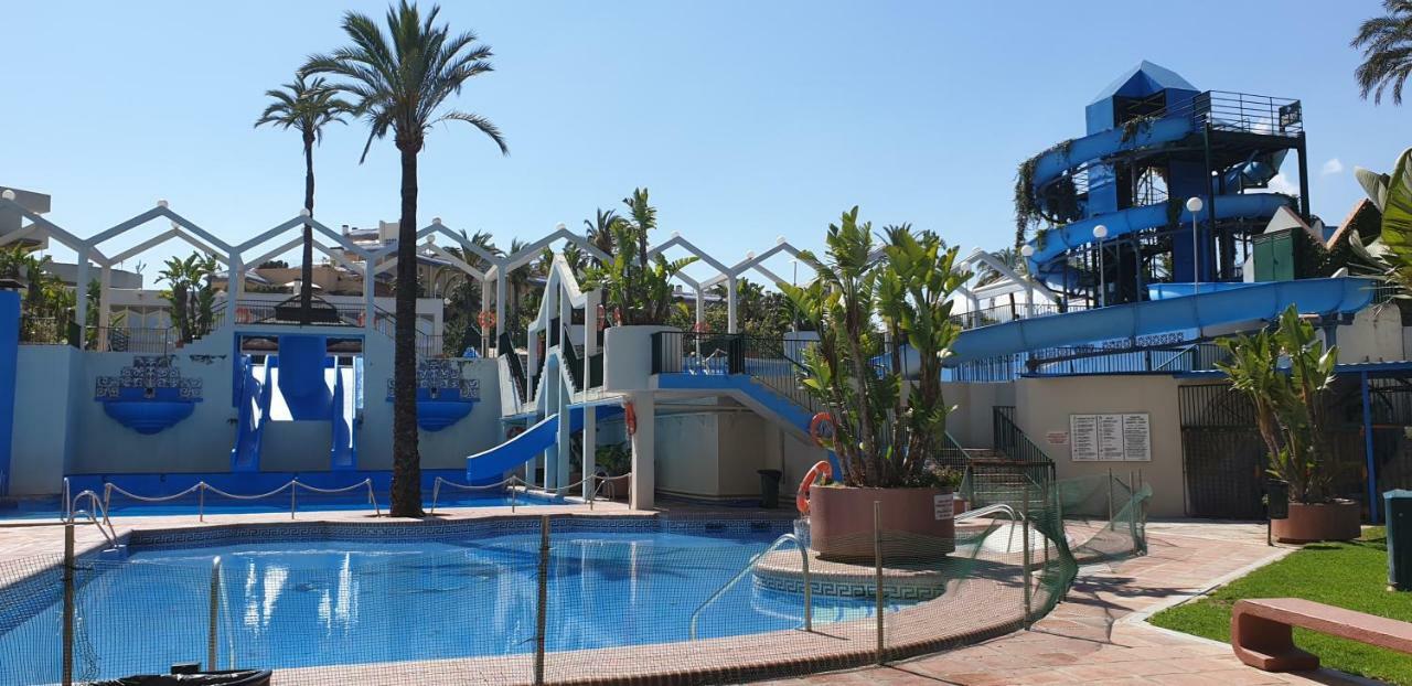 El Estudio De La Playa Benalbeach Holidays Deluxe Benalmádena Kültér fotó