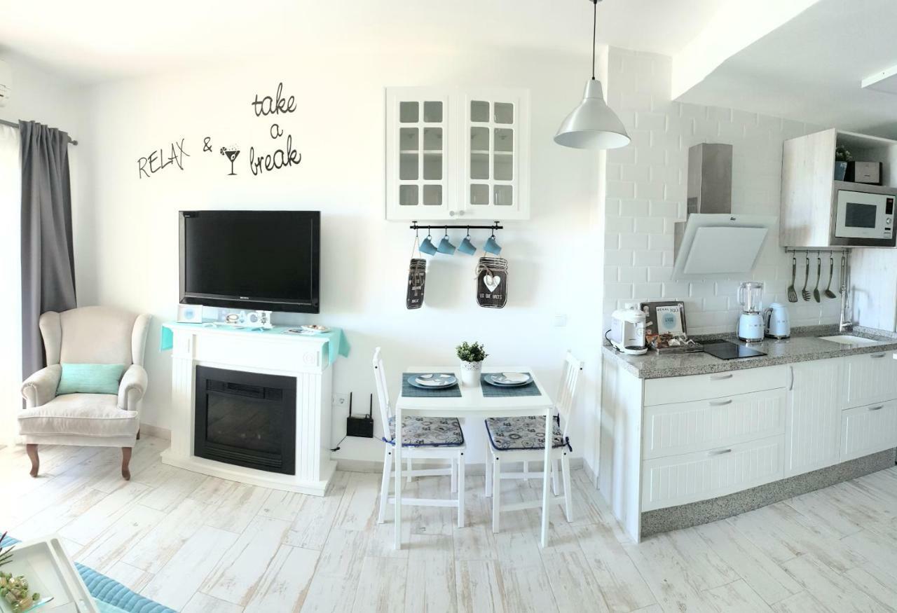 El Estudio De La Playa Benalbeach Holidays Deluxe Benalmádena Kültér fotó