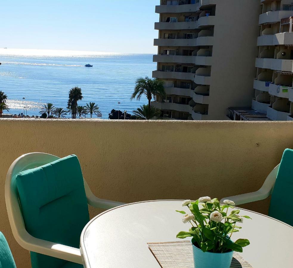 El Estudio De La Playa Benalbeach Holidays Deluxe Benalmádena Kültér fotó