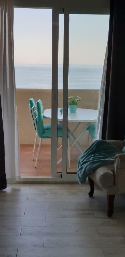 El Estudio De La Playa Benalbeach Holidays Deluxe Benalmádena Kültér fotó